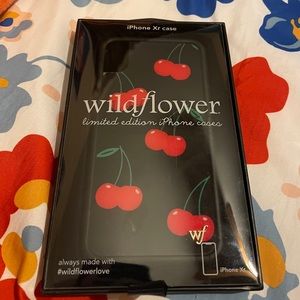 iPhone XR wildflower phone case